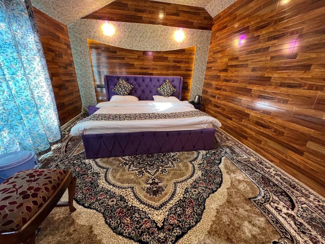 The Heritage Safina Group Of Houseboats Srīnagar Kültér fotó