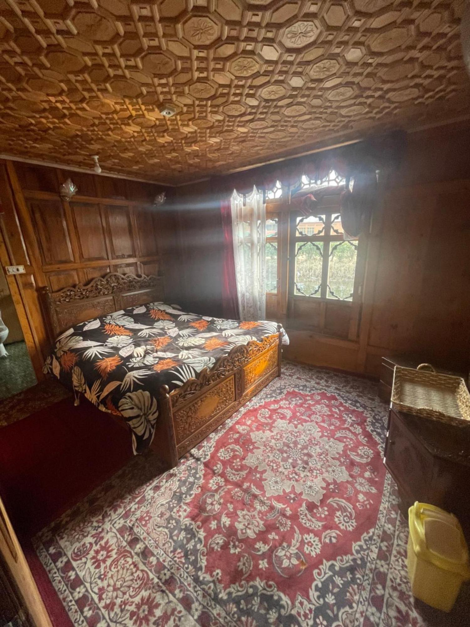 The Heritage Safina Group Of Houseboats Srīnagar Kültér fotó