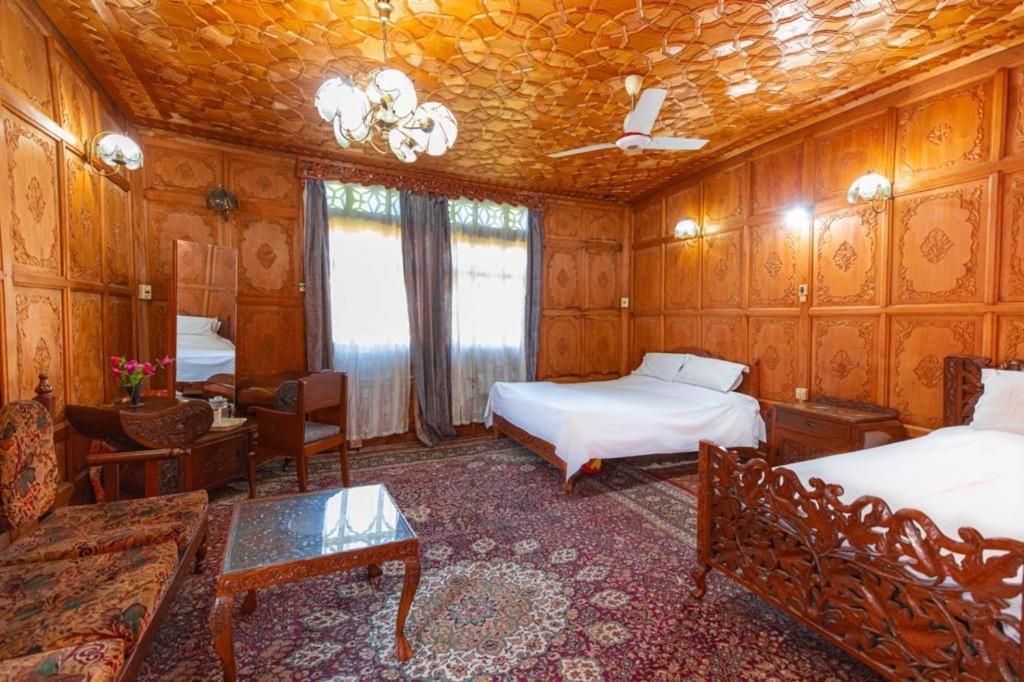 The Heritage Safina Group Of Houseboats Srīnagar Kültér fotó